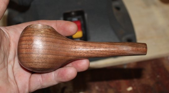 walnut pipe.JPG