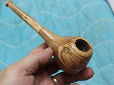olive pipe.JPG olive pipe.JPG