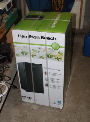 mini fridge.JPG